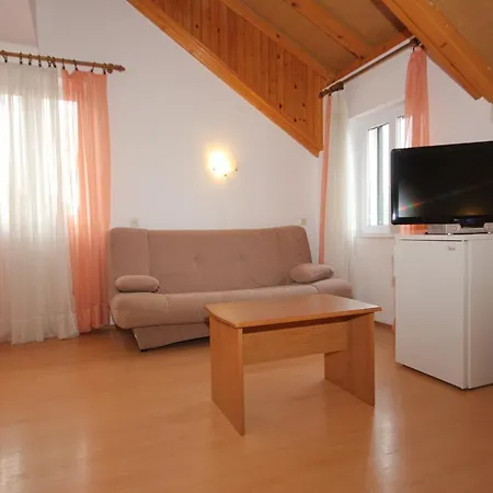 Rooms By The Sea Vis - 3034 Vis