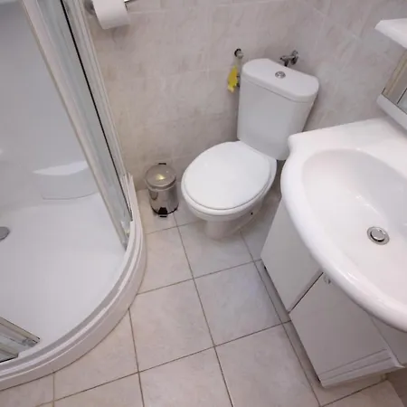Rooms By The Sea Vis - 3034 Gostinjska kuća