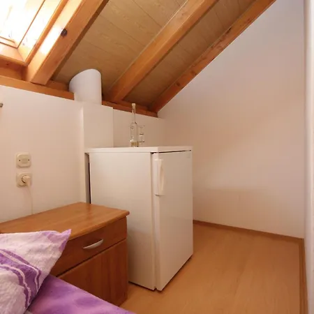 Guest house Rooms By The Sea Vis - 3034 Vis